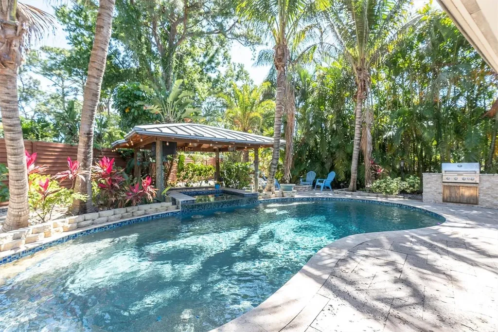 7587 132nd Way Seminole FL 33776