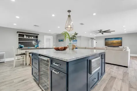 7587 132nd Way Seminole FL 33776