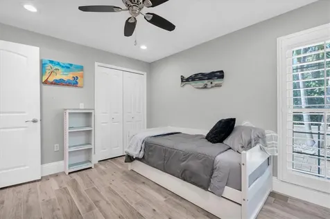 7587 132nd Way Seminole FL 33776