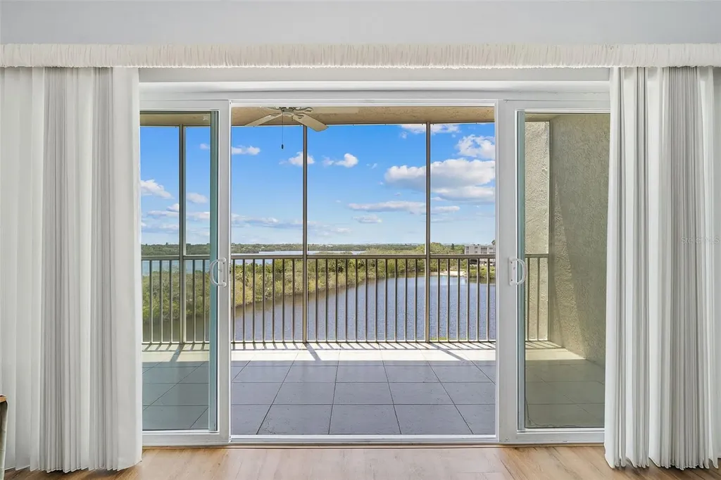 6551 Shoreline Drive St Petersburg FL 33708