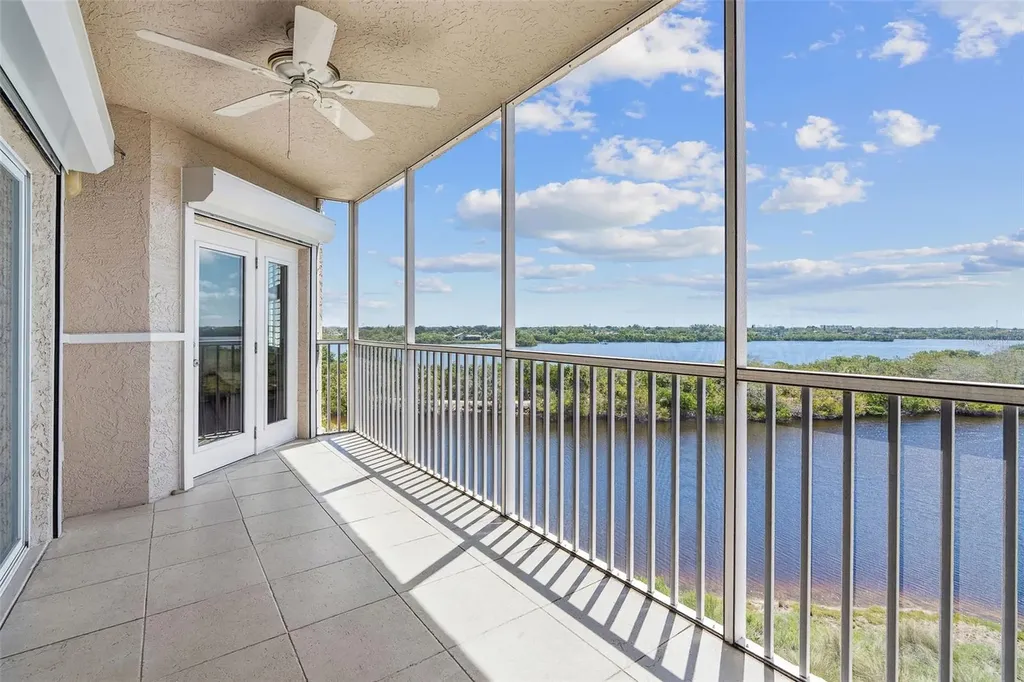 6551 Shoreline Drive St Petersburg FL 33708