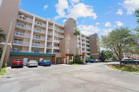 6551 Shoreline Drive St Petersburg FL 33708