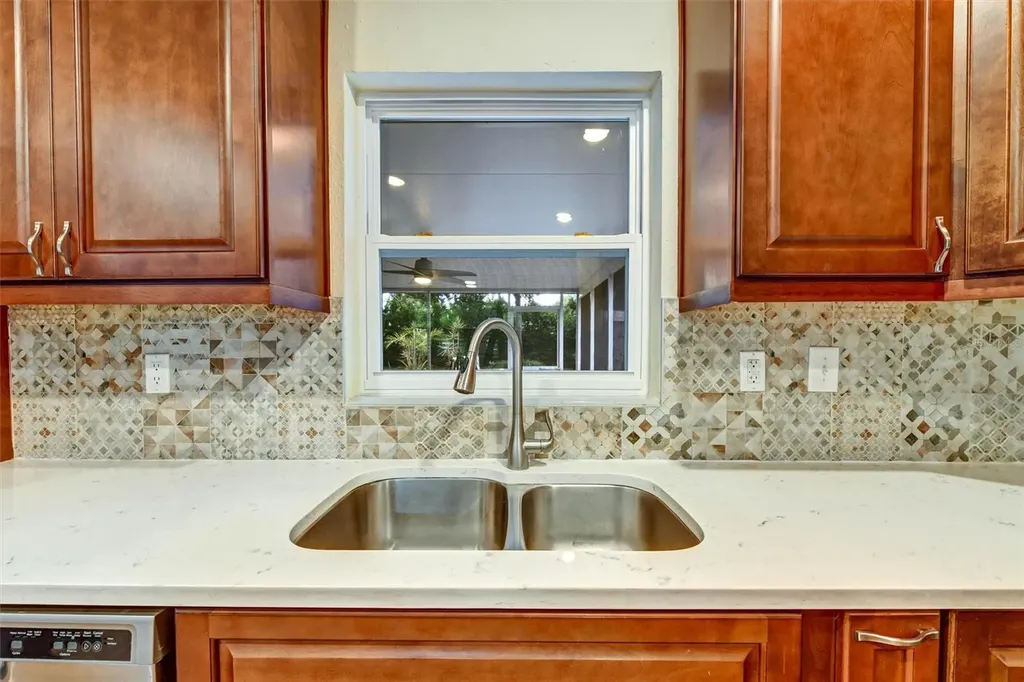 750 Wood Street Dunedin FL 34698