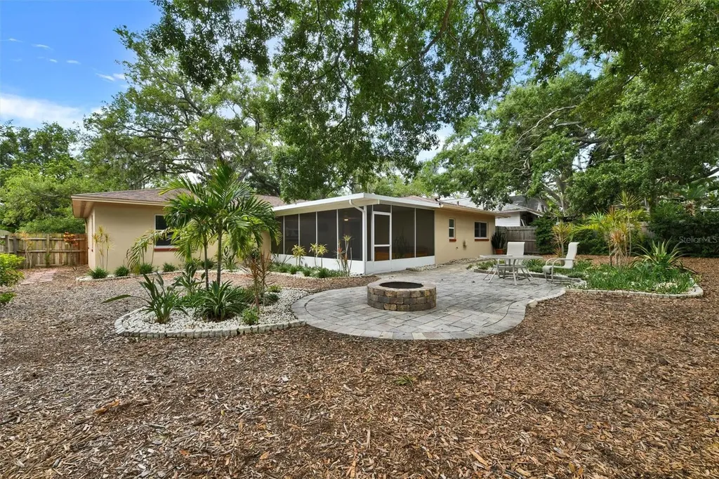750 Wood Street Dunedin FL 34698