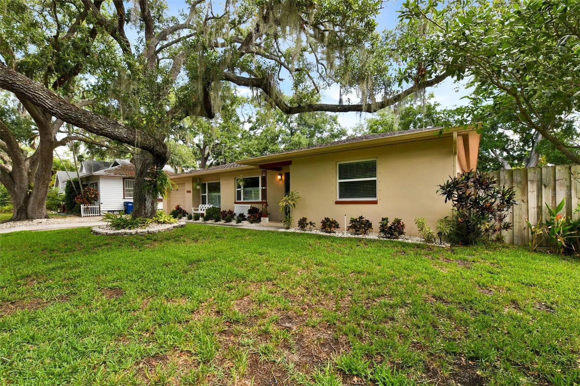 750 Wood Street Dunedin FL 34698