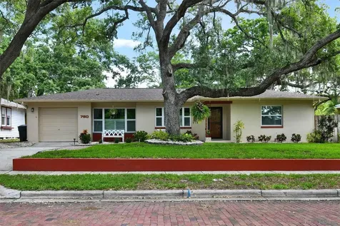 750 Wood Street Dunedin FL 34698