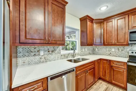 750 Wood Street Dunedin FL 34698