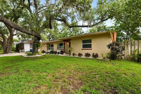 750 Wood Street Dunedin FL 34698