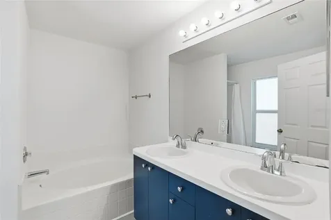 2004 NE 5th Terrace Cape Coral FL 33909