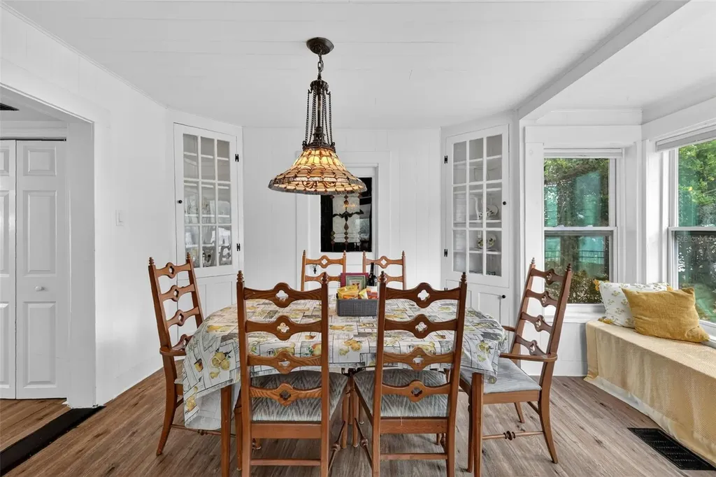 708 E Lemon Avenue Eustis FL 32726