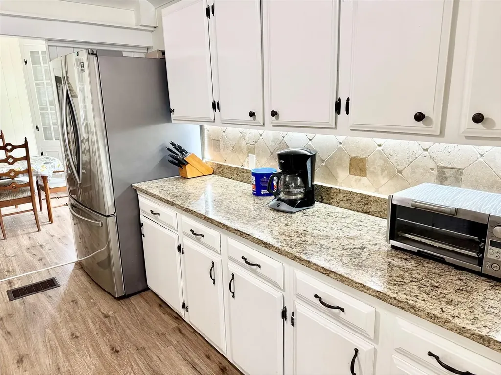 708 E Lemon Avenue Eustis FL 32726