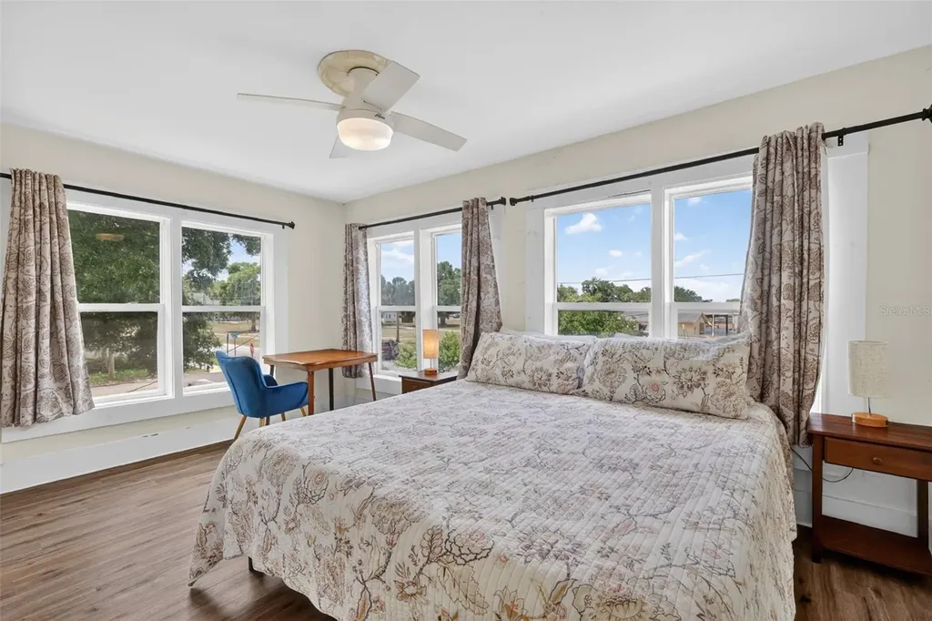 708 E Lemon Avenue Eustis FL 32726