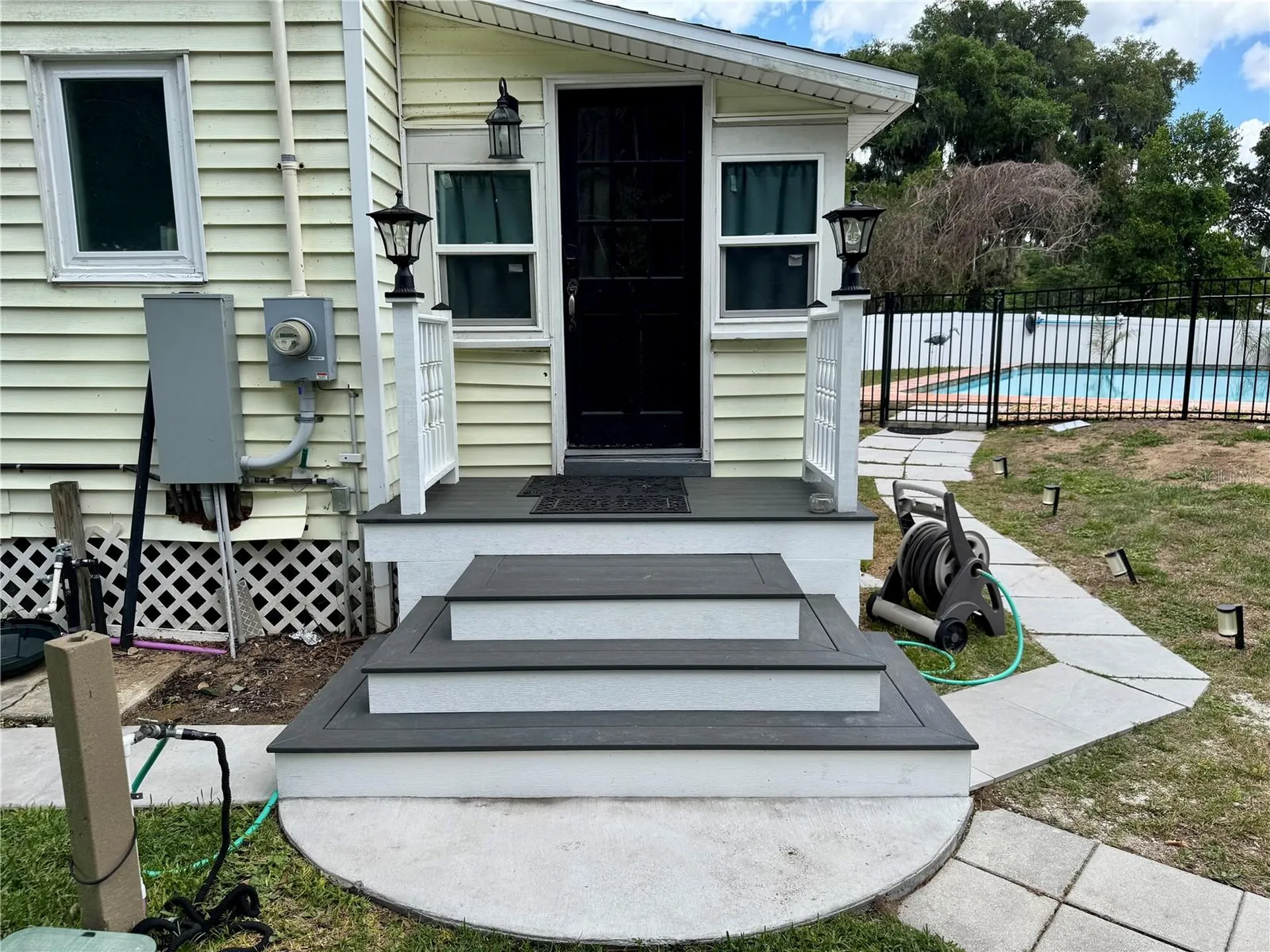 708 E Lemon Avenue Eustis FL 32726
