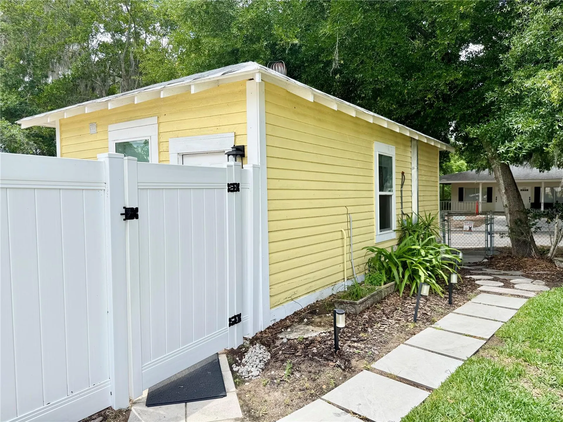 708 E Lemon Avenue Eustis FL 32726