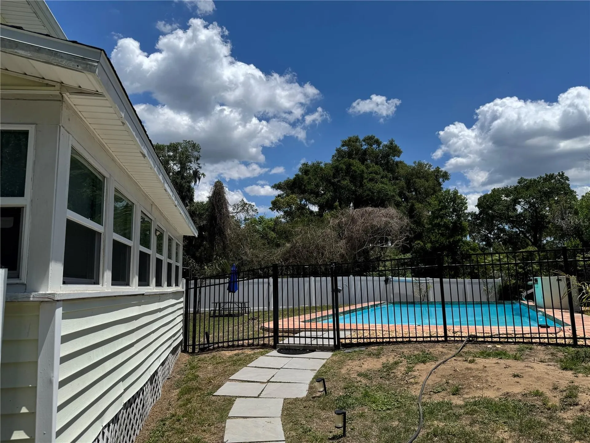 708 E Lemon Avenue Eustis FL 32726