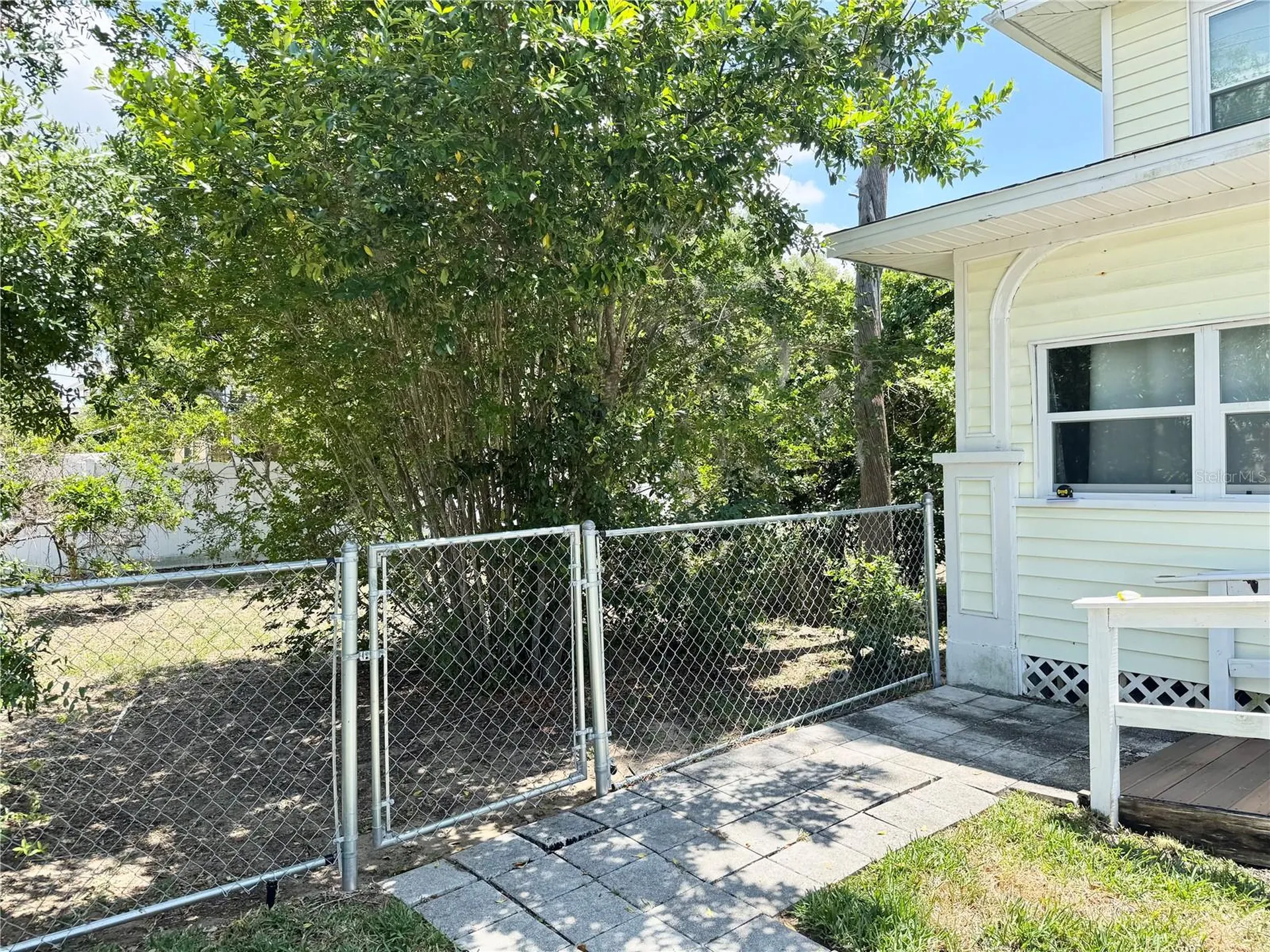 708 E Lemon Avenue Eustis FL 32726