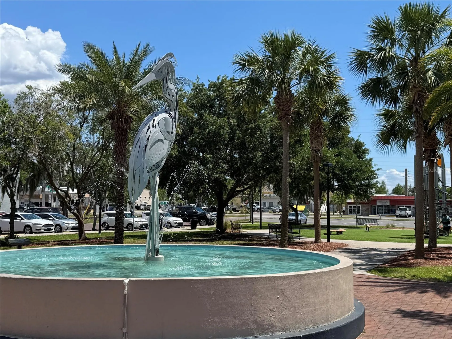 708 E Lemon Avenue Eustis FL 32726