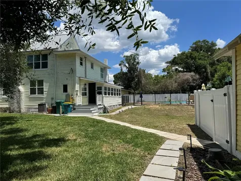 708 E Lemon Avenue Eustis FL 32726
