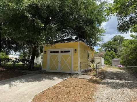 708 E Lemon Avenue Eustis FL 32726