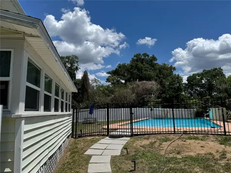 708 E Lemon Avenue Eustis FL 32726