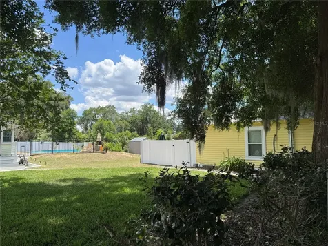 708 E Lemon Avenue Eustis FL 32726