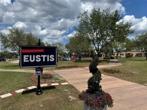 708 E Lemon Avenue Eustis FL 32726