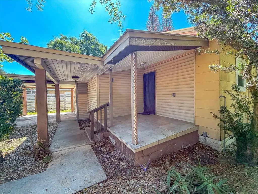 308 W Dixie Street Plant City FL 33563