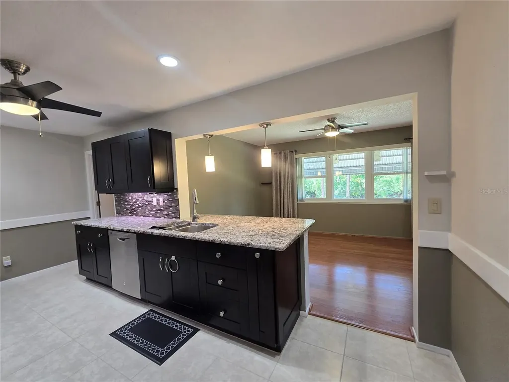 8186 Terrace Garden Drive N St Petersburg FL 33709