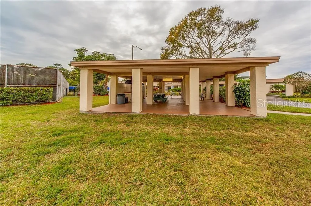 8186 Terrace Garden Drive N St Petersburg FL 33709