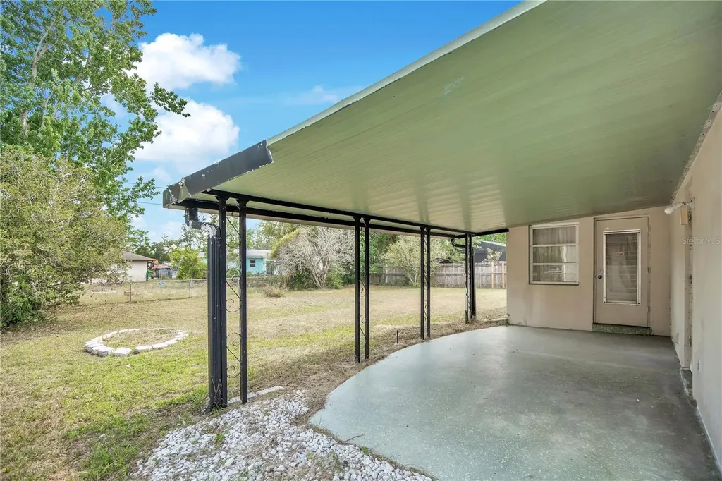 1571 Urbana Avenue Deltona FL 32725