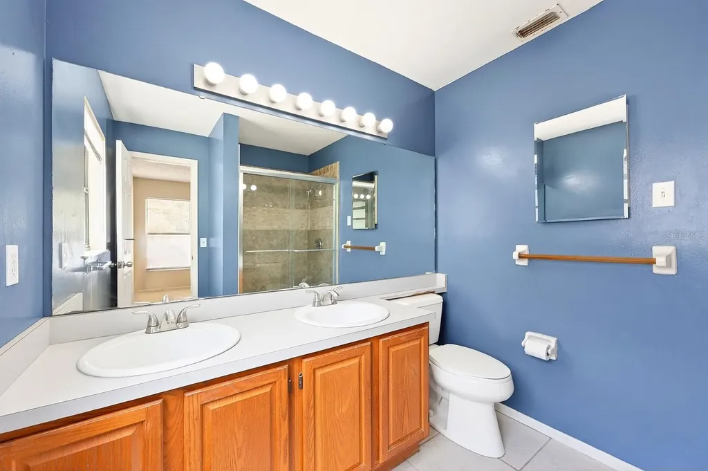 3348 Hillmont Circle Orlando FL 32817