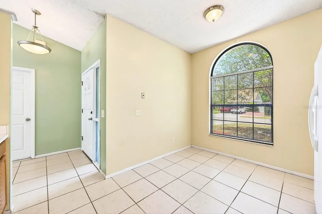 3348 Hillmont Circle Orlando FL 32817