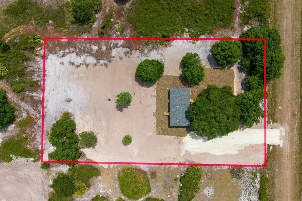 20213 NW 258th Street Okeechobee FL 34972
