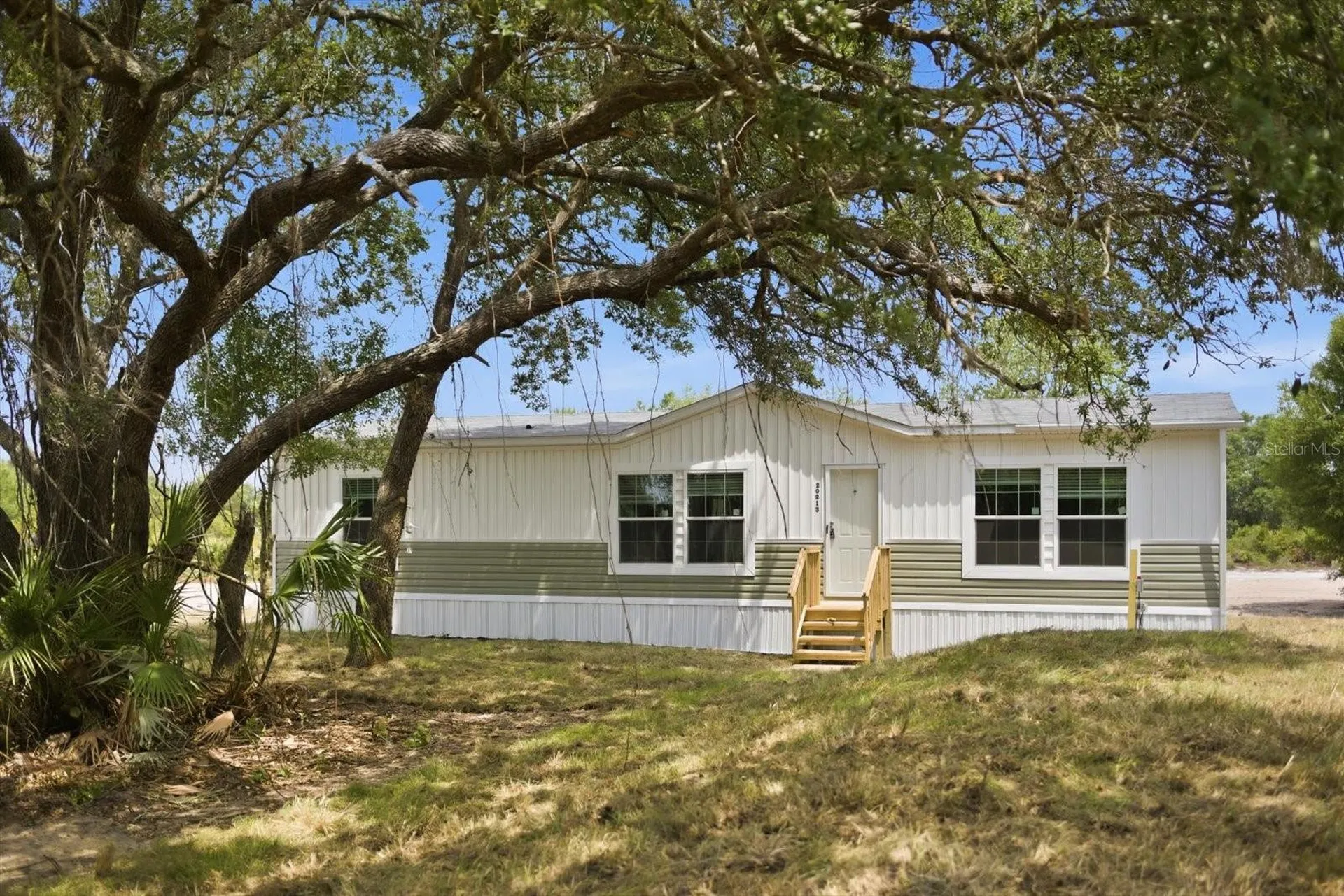 20213 NW 258th Street Okeechobee FL 34972