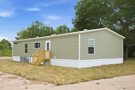 20213 NW 258th Street Okeechobee FL 34972