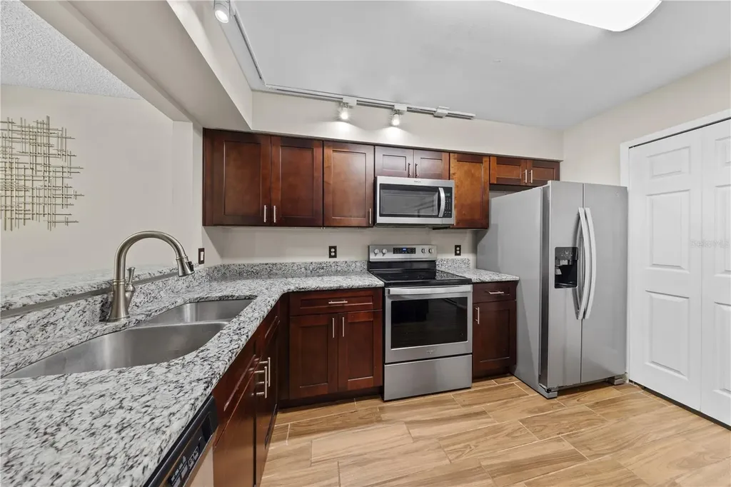 2941 Lowell Court Casselberry FL 32707