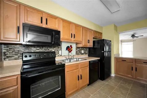 743 Haven Place Tarpon Springs FL 34689