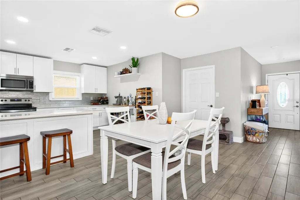 3608 W Carmen Street Tampa FL 33609