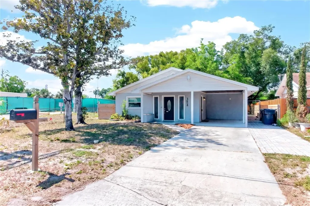 3608 W Carmen Street Tampa FL 33609