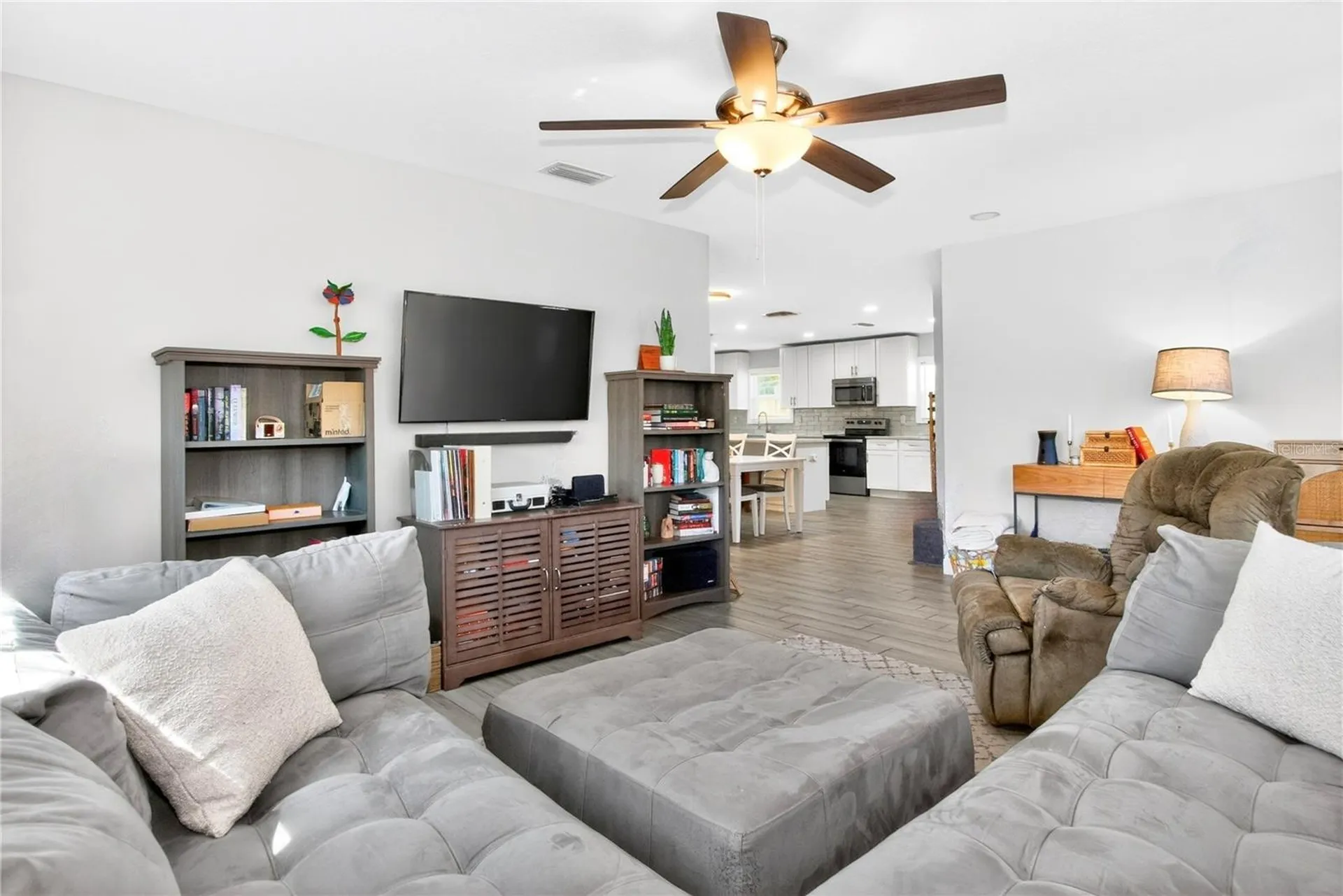 3608 W Carmen Street Tampa FL 33609