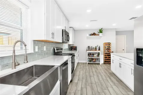 3608 W Carmen Street Tampa FL 33609