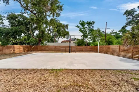 2575 Granada Circle E St Petersburg FL 33712