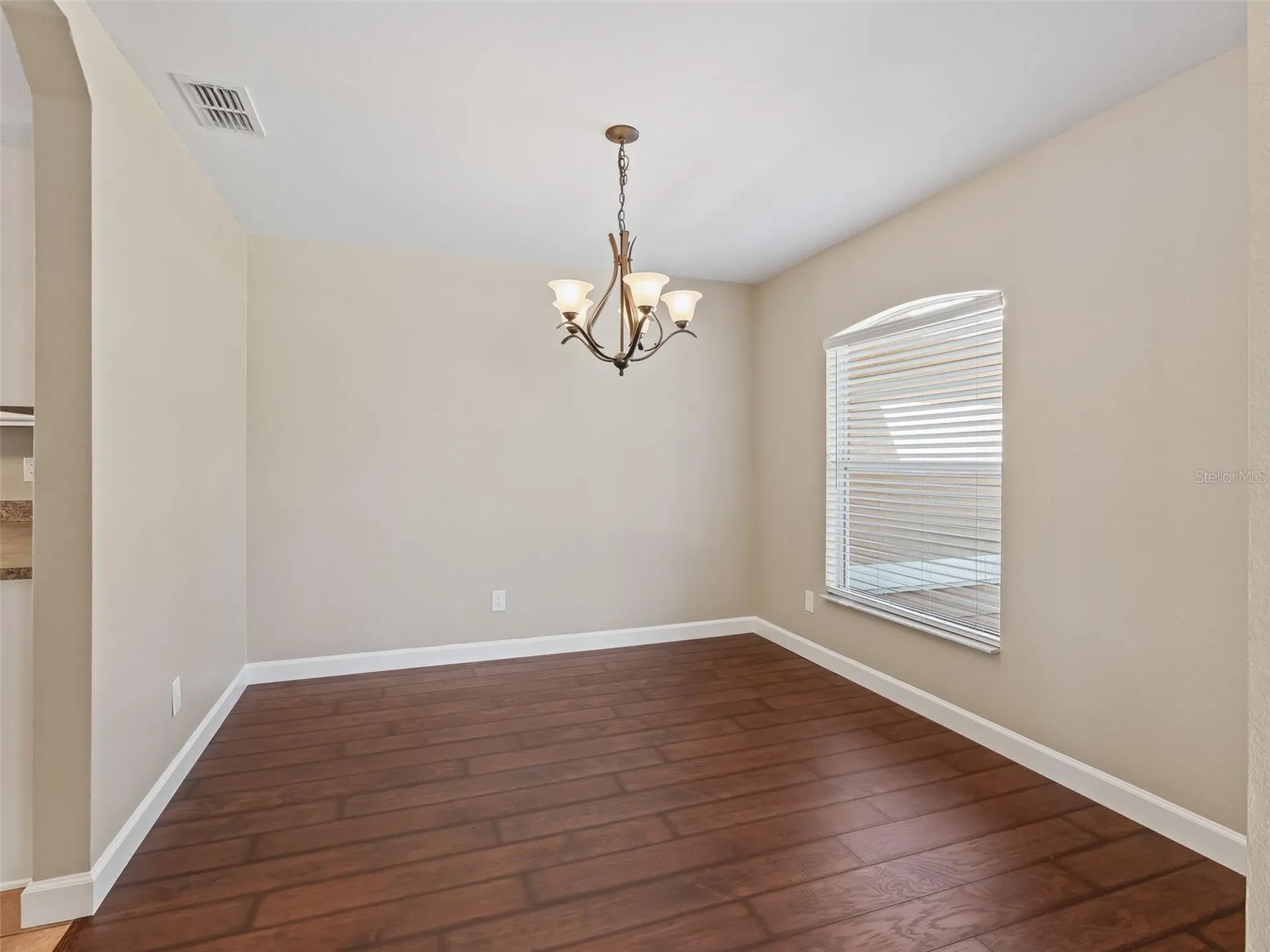 214 Fisher Run Ocklawaha FL 32179