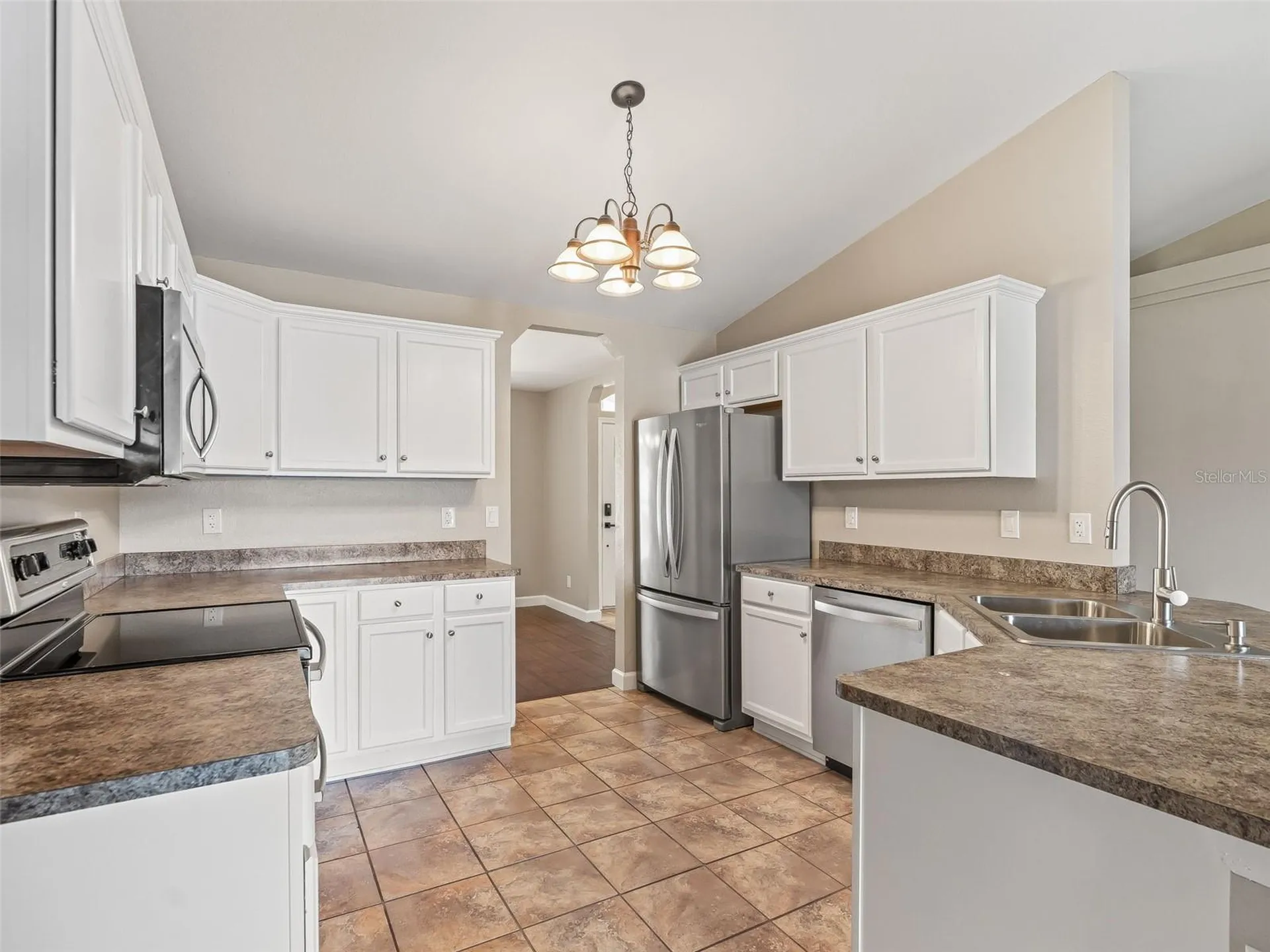 214 Fisher Run Ocklawaha FL 32179
