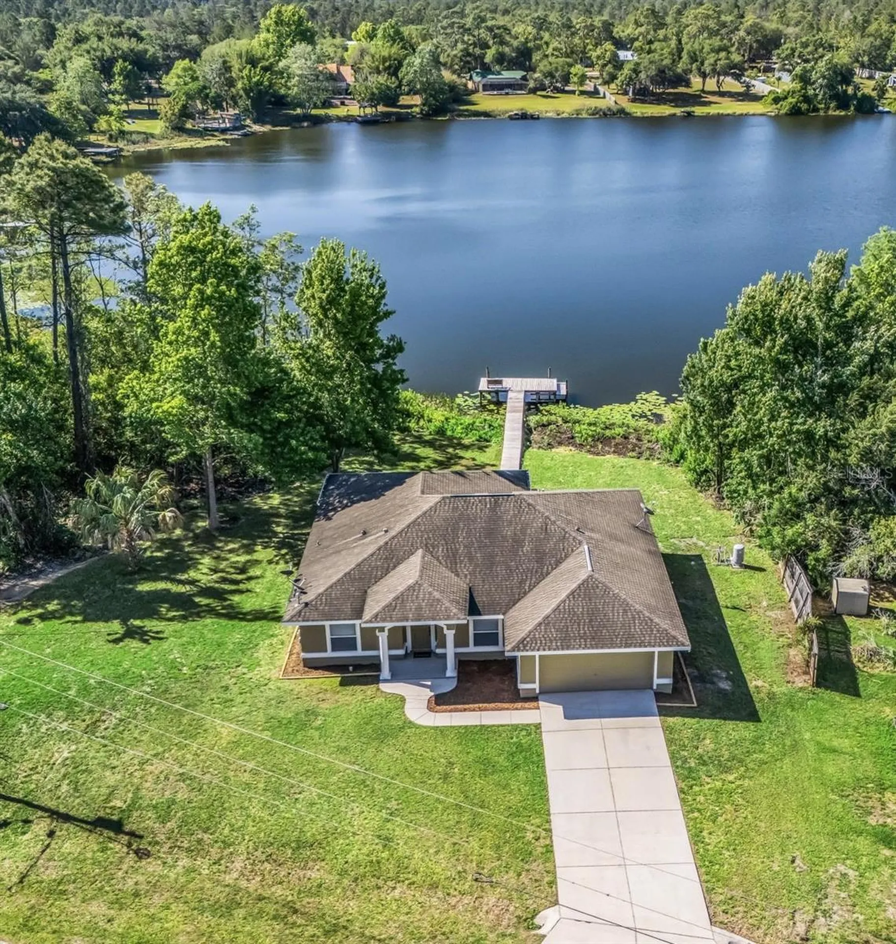 214 Fisher Run Ocklawaha FL 32179