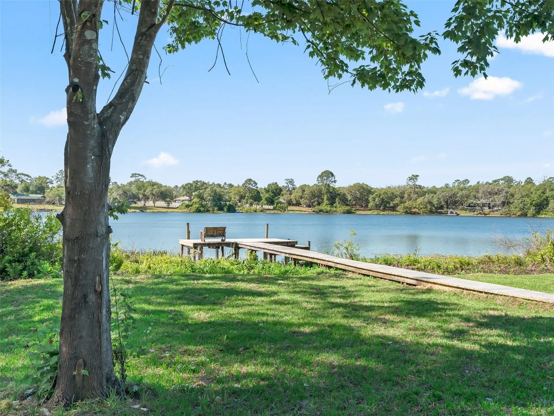214 Fisher Run Ocklawaha FL 32179