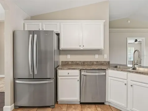 214 Fisher Run Ocklawaha FL 32179