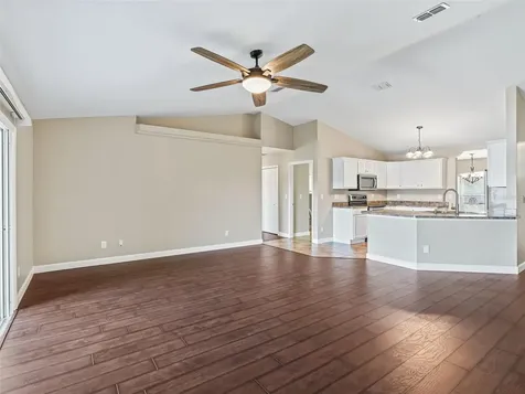 214 Fisher Run Ocklawaha FL 32179