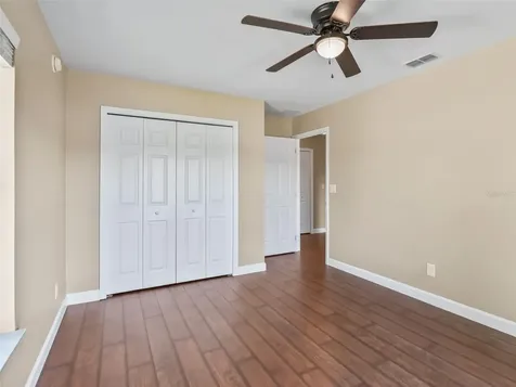 214 Fisher Run Ocklawaha FL 32179