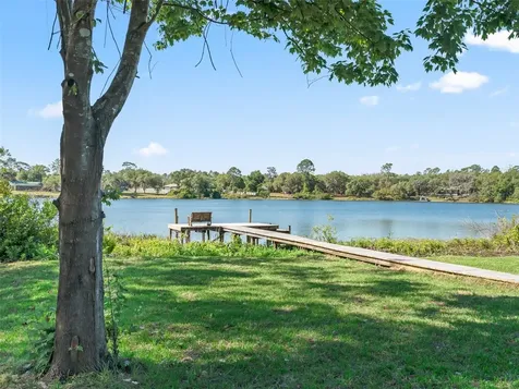 214 Fisher Run Ocklawaha FL 32179